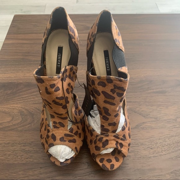 Leopard open toe heels - Picture 6 of 6